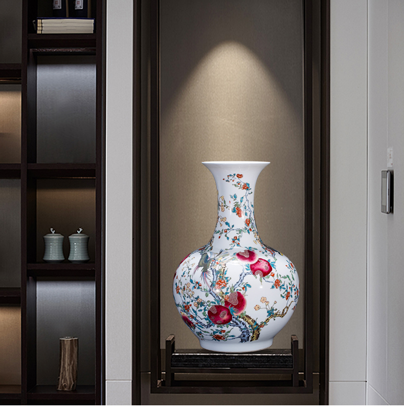 Jingdezhen ceramics antique imitation qianlong paint powder enamel vase sitting room adornment is placed large Chinese style decoration