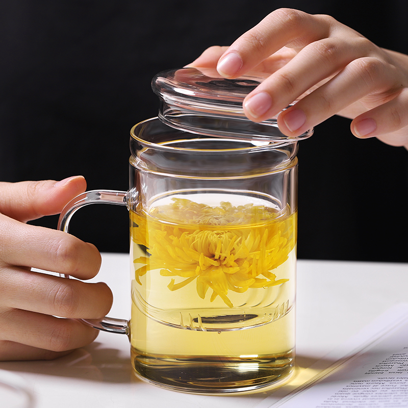 With a handle glass Men's tea cup filter high temperature water cup Flat cup heated tea cup Tea water separation