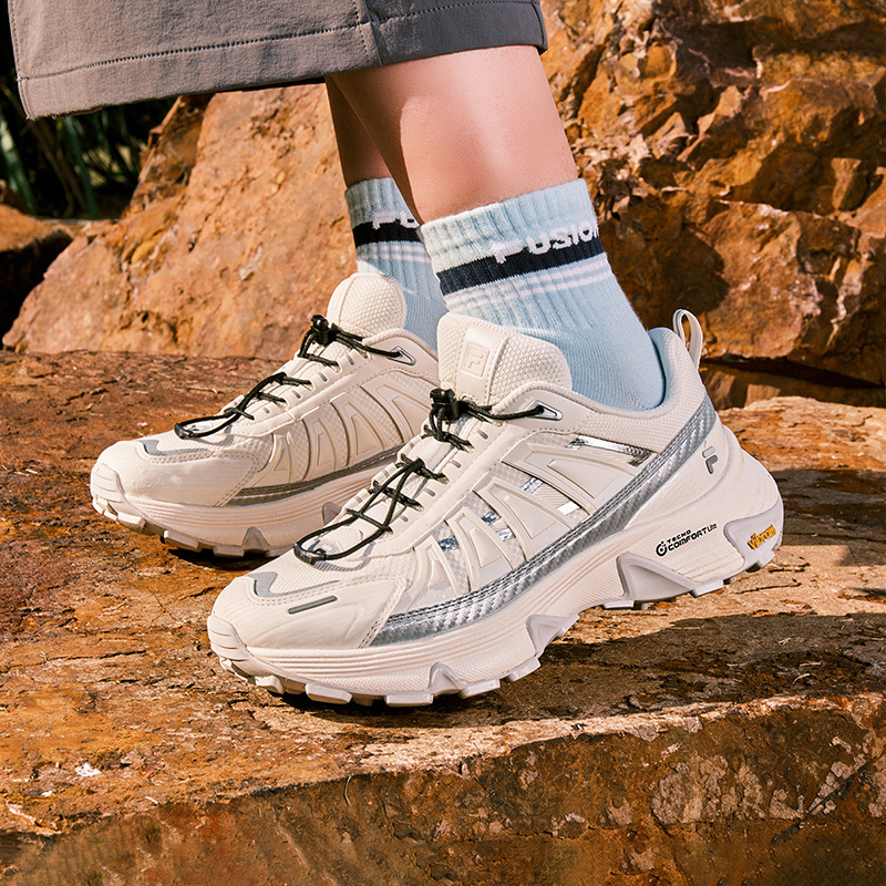 Fila Men's and Women's Shoes 2026 Summer New Comoy Water-Repellent Thick-Soled Hiking Shoes T12Wm611523
