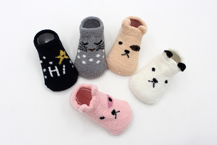 Vớ trẻ em mùa thu và cotton mùa đông 0-1-2 tuổi Bé lông cừu san hô chống trượt tất vớ bé trai và bé gái phiên bản Hàn Quốc vớ chống trơn trượt cho bé