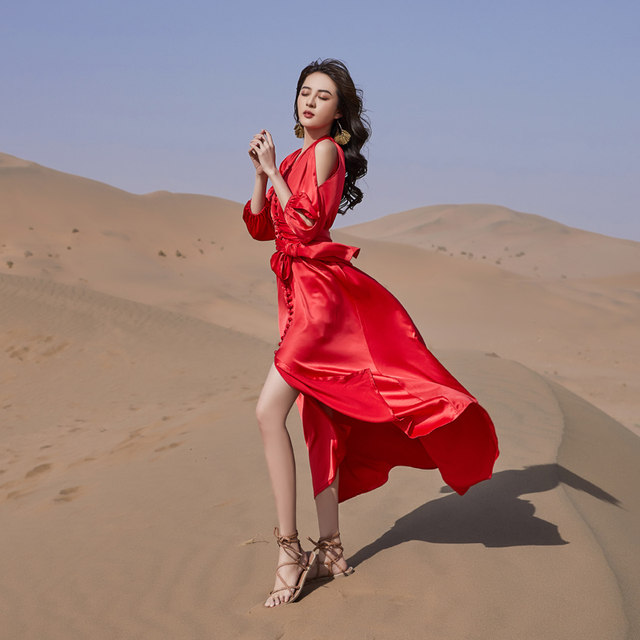 2022 new beach skirt women's seaside vacation super fairy sexy red dress dress retro slim dress