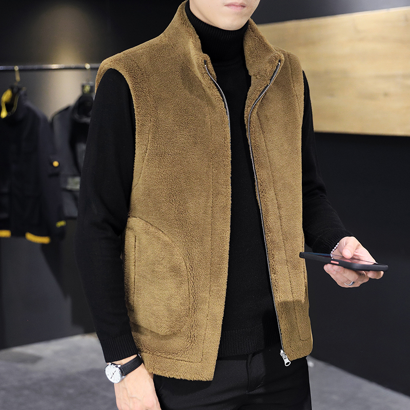 Fur one-body vest men coat thickened warm vest and shoulder-shoulder-sided lamb horse clamp