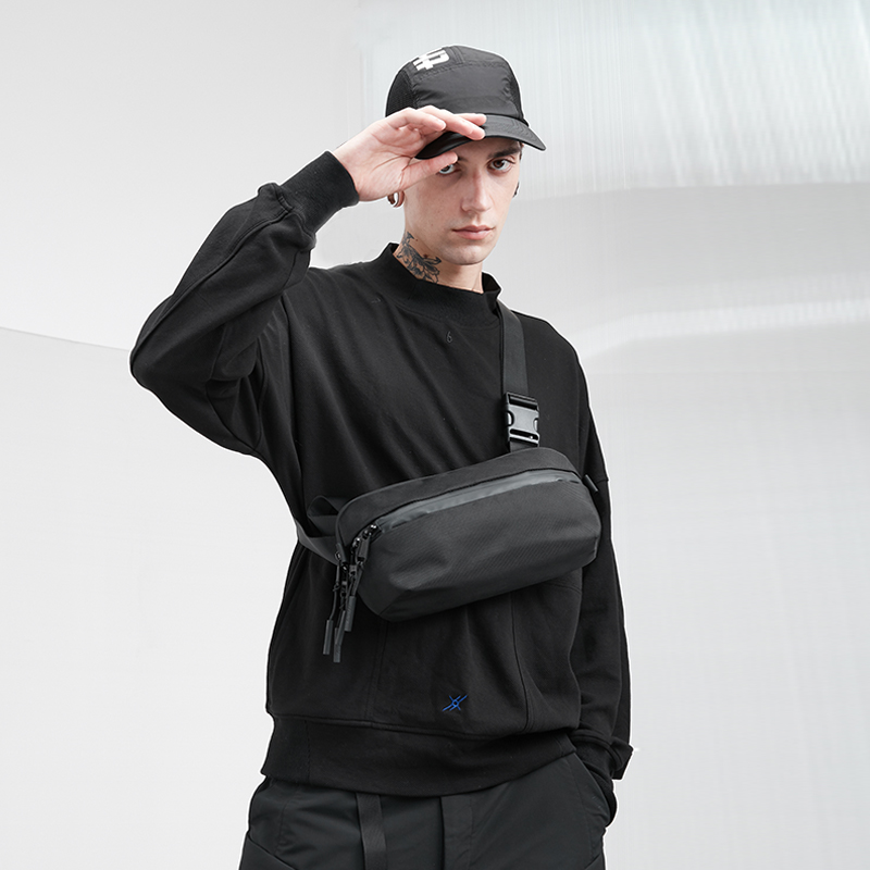 Tide Pocket Men Street Sabble Bag Shoulder Breath Casual in Hip Hop Function Multi-functional Small Bag Tide