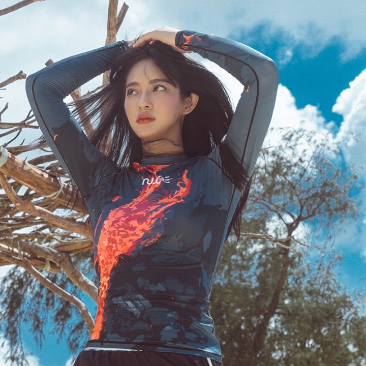 Nu-June Fire Two - piece swimsuit women's sea - coat sun - covered and conservative long sleeve surf snorkeler suit is thin