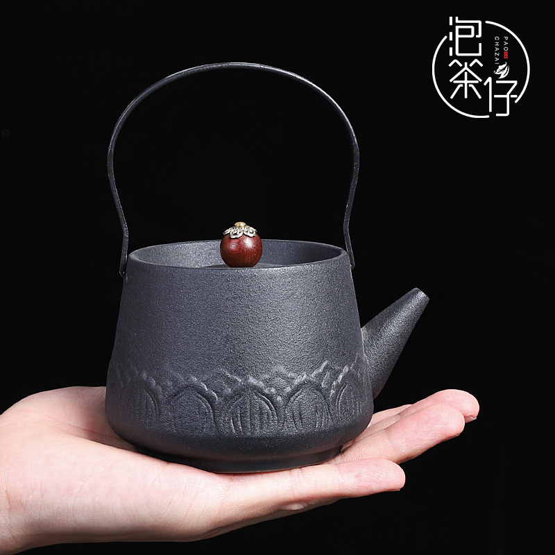 Japanese black pottery small teapot of filter with tea from the household ceramic teapot single girder pot pot of coarse pottery