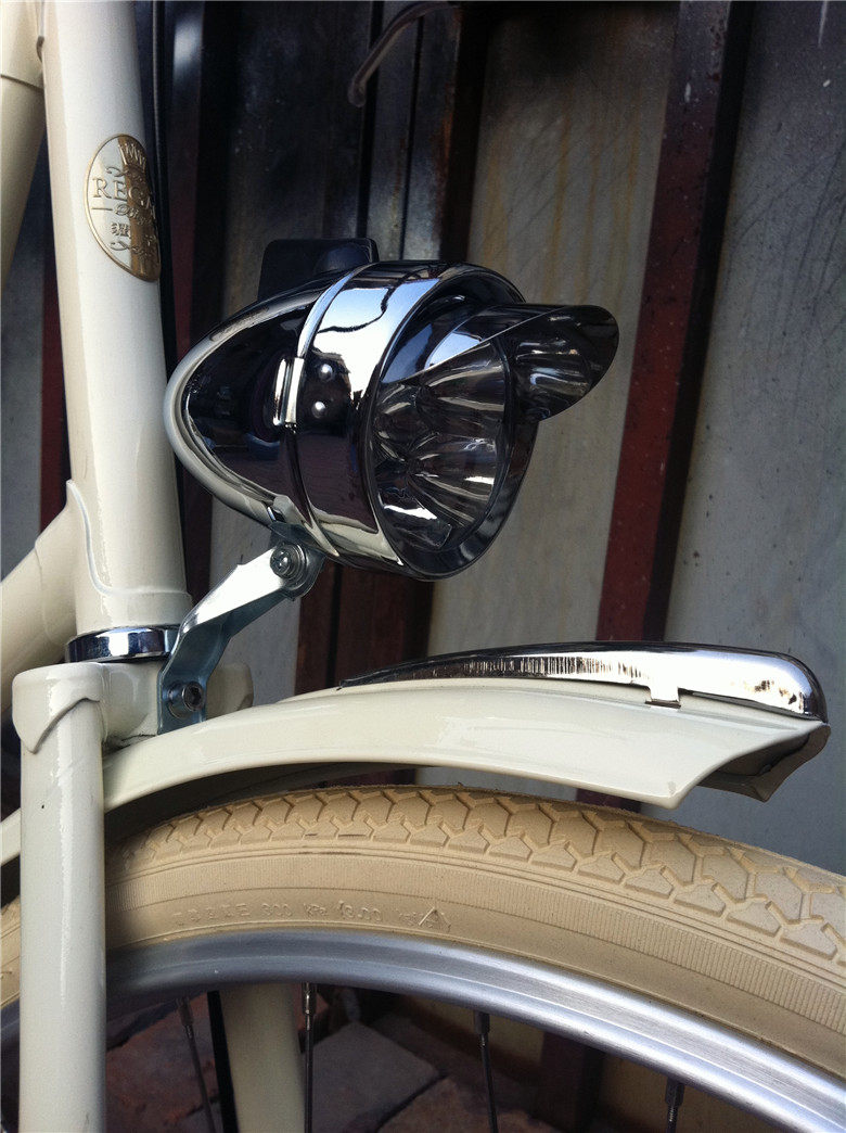 Lumière vélo - phare - Ref 2398328 Image 44