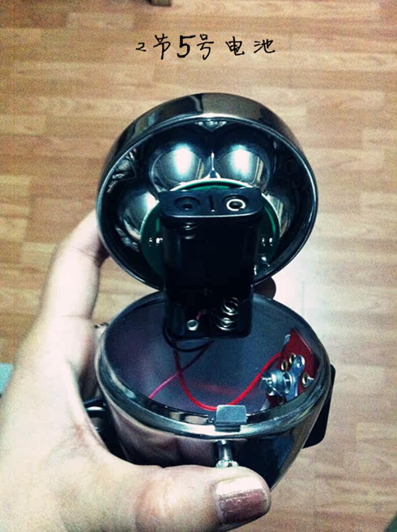 Lumière vélo - phare - Ref 2398328 Image 48