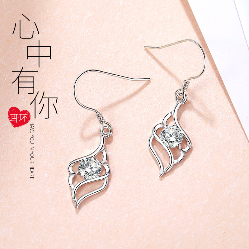 s925 Pure Silver Ear Ring Girl's Heart Ear Pin Super Fairy Design Sensation 2019 New Tide Ear Pendant Superior Sensory style ear decoration