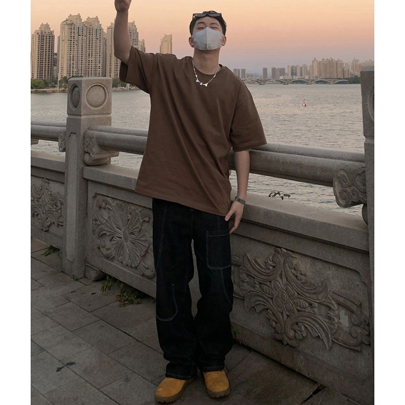 Heavyweight Stiff Brown Cotton T-Shirt with Regular Shoulders, Mature and Stable Men's Clothing, Short-Sleeved Summer Base Layer Shirt