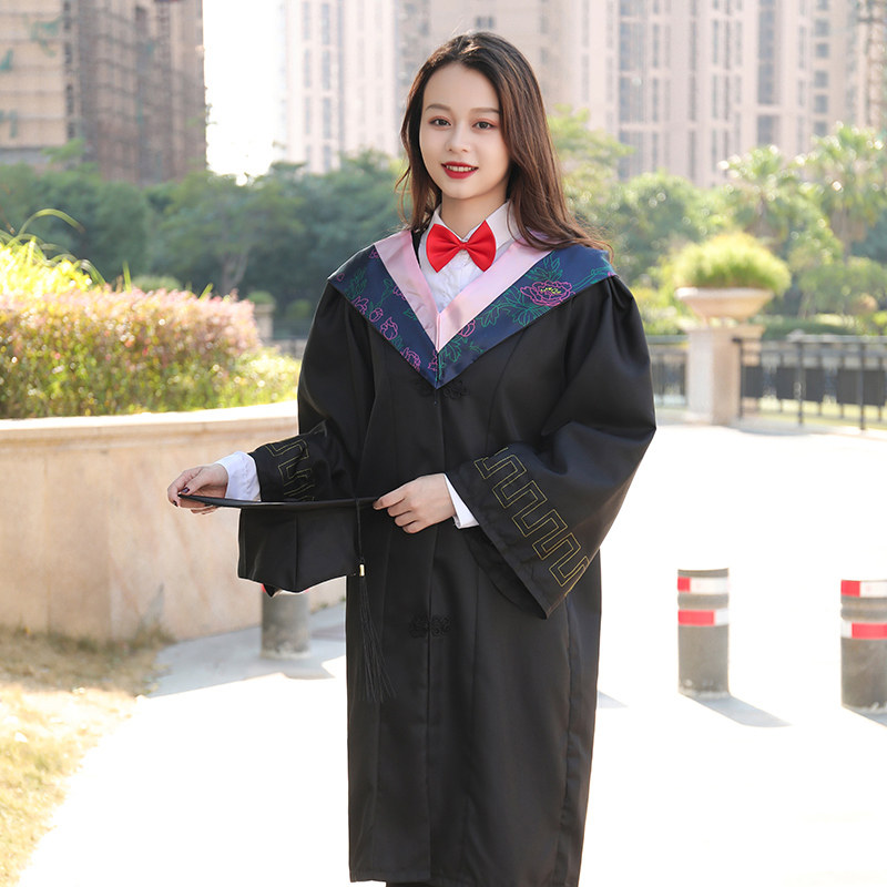 毕业季必备!粉色学位服如何让你成为朋友圈最靓的仔?🎓 -学生校服-淘宝好物网