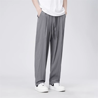 Темно -серой