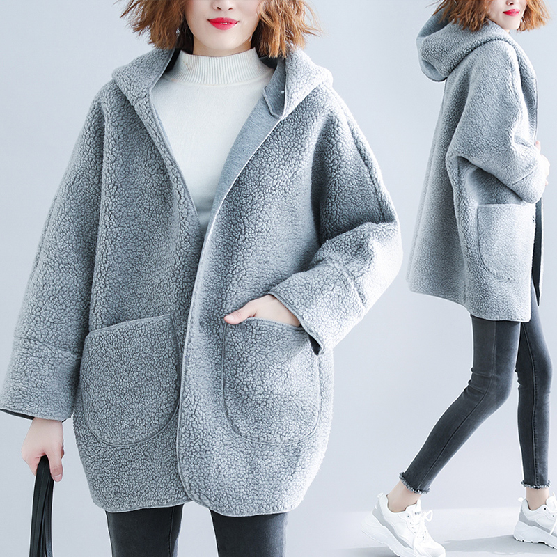 200 tons of daggi weight overweight women's clothes autumn winter new 300 cotton clothes Fat younger sister fat mm lamb wool coat winter clothing