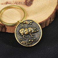 Бронзовая свинья