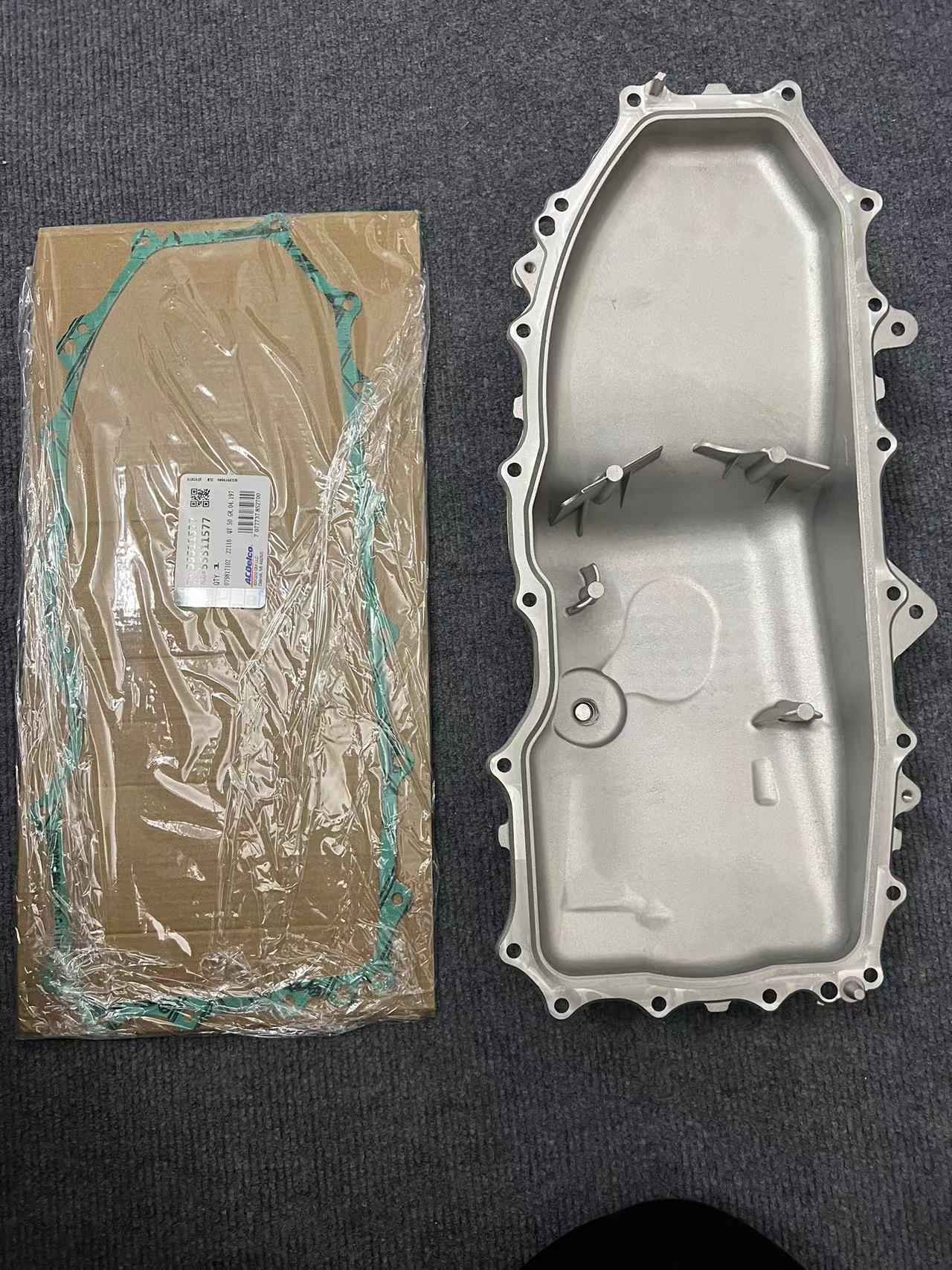 凯迪拉克XT4/XT5/XT6/CT6/CT5/CT4发动机油底壳铝合金油底壳：性能与耐用性的完美融合