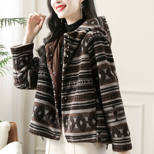 Бархатная демисезонная куртка для матери, в стиле Шанель