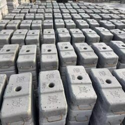 Henan 25kg Cement Counterweight Cement Plastic Iron Shell Counterweight Block Basketball Stand Weight Block Truss Counterweight Block 25kg