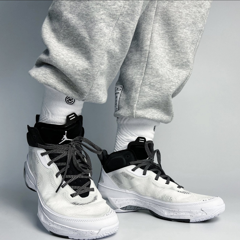 Nike Air Jordan 37 Aj37 Men's and Women's Shock-Absorbing Sports Practical Basketball Shoes 7421 0747 Nike Air Jordan 37 Aj37 Men's and Women's Shock-Absorbing Sports Practical Basketball Shoes 7421 0747