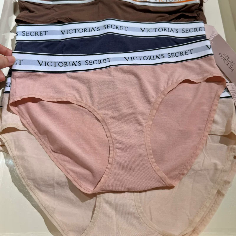 Comfortable pants, trousers, (Physicals), hip-accented