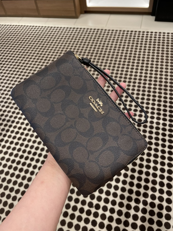 Coach Large Handbag Can Hold a Cell Phone, Coin Purse, Mahjong Bag, Printed Women's Bag, Domestic Stock Cs438 Coach Large Handbag Can Hold a Cell Phone, Coin Purse, Mahjong Bag, Printed Women's Bag, Domestic Stock Cs438