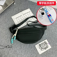 Сочетание черного и зеленого цветов + космонавт