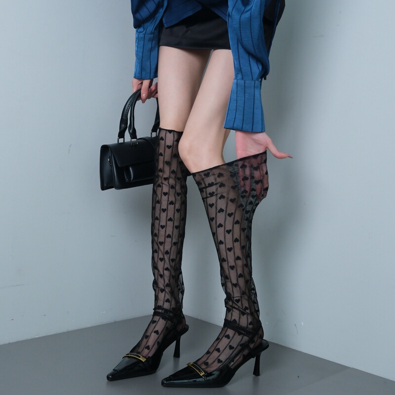 Weekend Picnic | Sweetheart Black Veil~ Elegant and Mature Style Heart-Shaped Vertical Striped Mesh Commuting Outfit Slimming Calf Socks