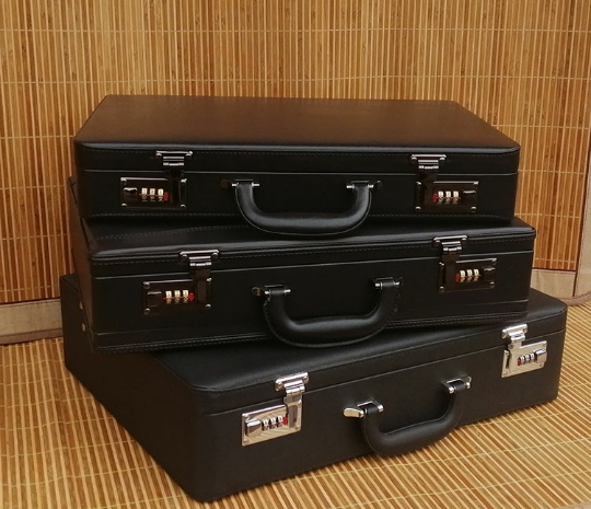 Retro Men's Business Briefcase Suitcase 16inch Password Box Multi-Functional Valuables Storage Box Computer Case