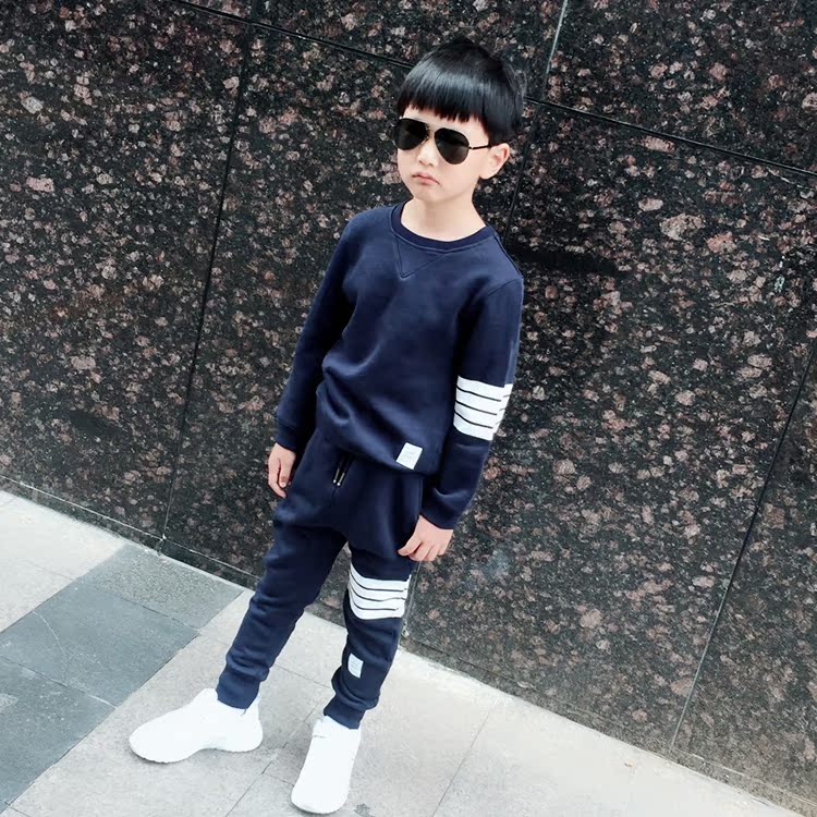 少 Bộ đồ thể thao TB trẻ em cotton cộng với áo len cổ tròn nhung tb áo len - Phù hợp với trẻ em quần áo cho bé