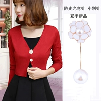 Camellia Trâm Hàn Pin nhỏ Pin khí quyển sang trọng Áo len cổ chữ V chống sáng cổ áo Pin Stud hoa cài áo đẹp