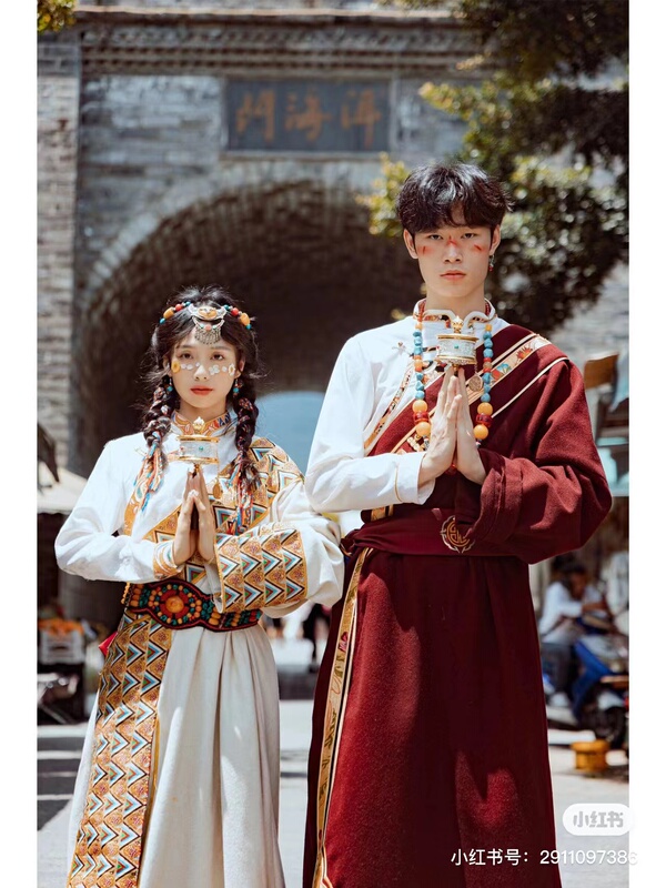 2024 New Men's Tibetan Clothing, Noblewoman's Tibetan Robe, Men's Tibetan Travel Ethnic Minority Style Photo Shoot, Men's Style 2024 New Men's Tibetan Clothing, Noblewoman's Tibetan Robe, Men's Tibetan Travel Ethnic Minority Style Photo Shoot, Men's Style