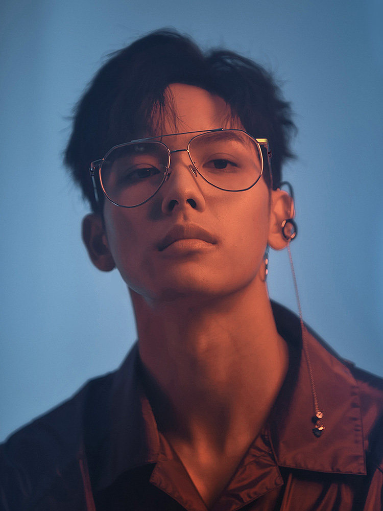 Glasses trendy men's pure titanium double beam anti-radiation anti-blue light flat light toad frame myopia glasses men's models can be equipped with degrees