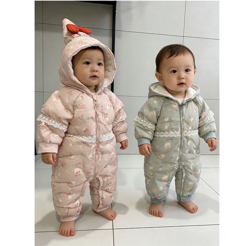 [down Jacket] New Winter Style Cherry down Jacket for Baby Girls, Simple Style, Comfortable and Warm Infant Jumpsuit