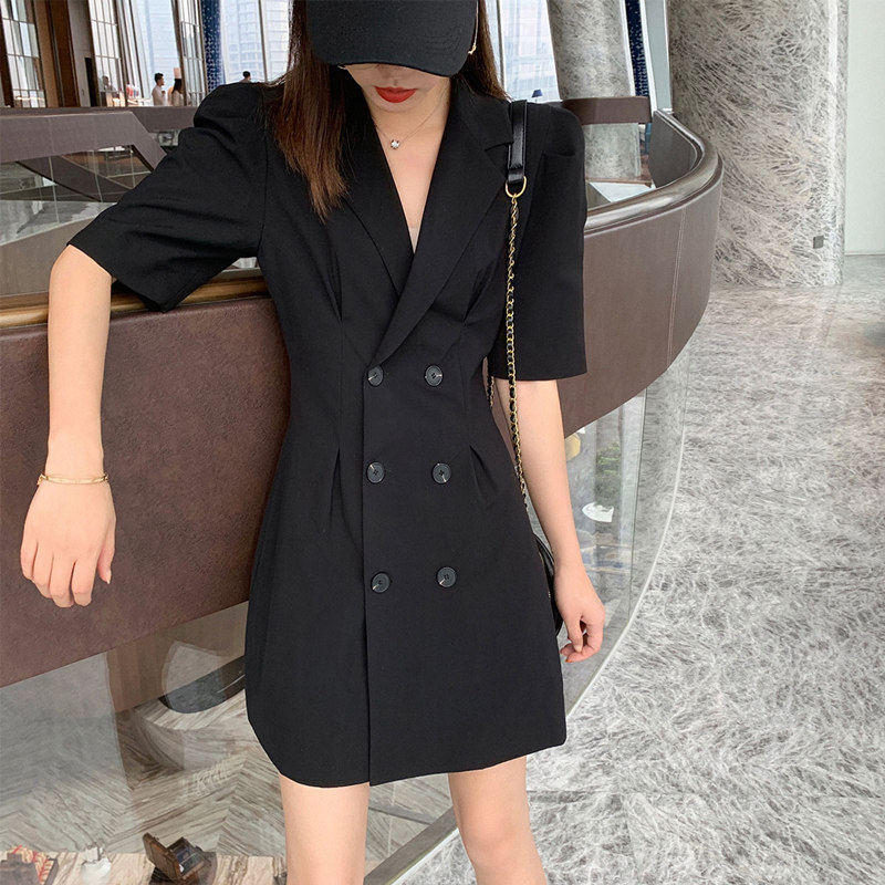 2022 Autumn Dress New Women Winter Herben Wind Small Black Dress Light Ripeness Design Sensation Small Crowdtych Foreign Dress