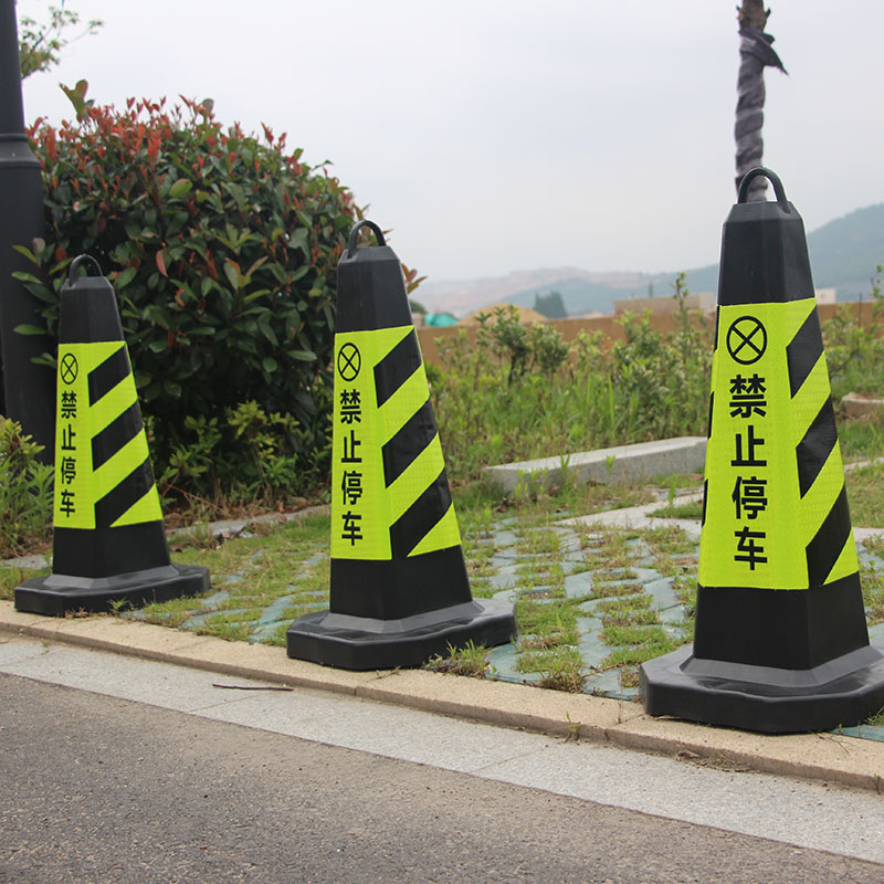 70cm rubber pvc road cone reflective square cone warning barricade cone column ice cream barrel no parking please do not park