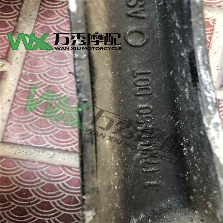 RVF400 Phase 35 P4 Bánh sau Hub Bánh sau Vòng thép phía trước và Bánh sau 17 " - Vành xe máy vành xe wave