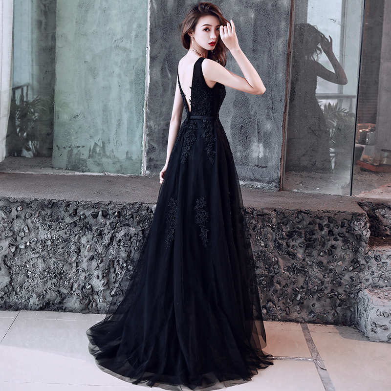 Black Evening Dress with a High-End Feel, Niche Light Luxury, Elegant for High-End Banquets, Coming-Of-Age Ceremony, Birthday Dress, 2026 New Model
