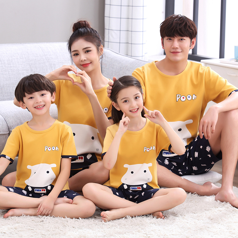 3 bộ cotton mùa hè ngắn tay gia đình của ba cha mẹ và con đồ ngủ gia đình phù hợp với mẹ và con gái trong các dịch vụ nhà lớn của trẻ em