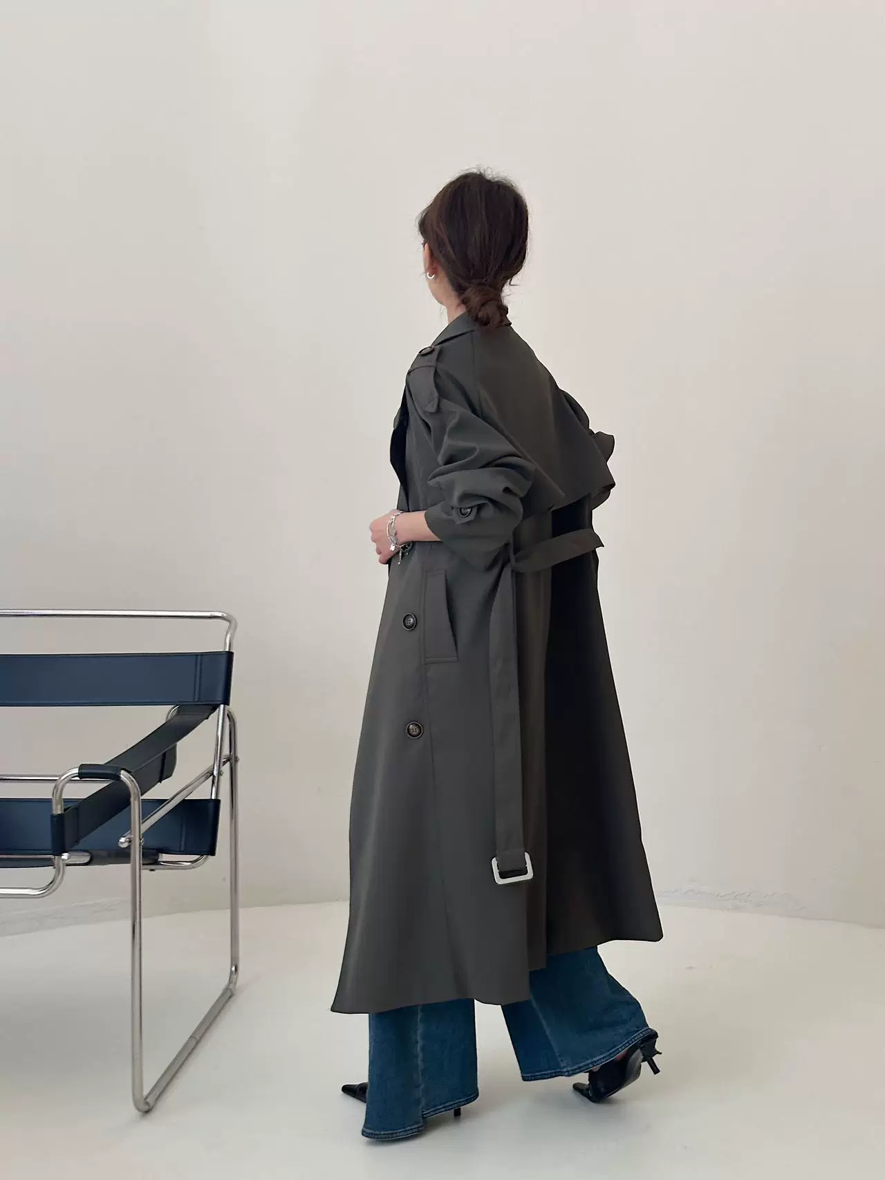Весеннее длинное trench coat, куртка, тренд сезона, городской стиль