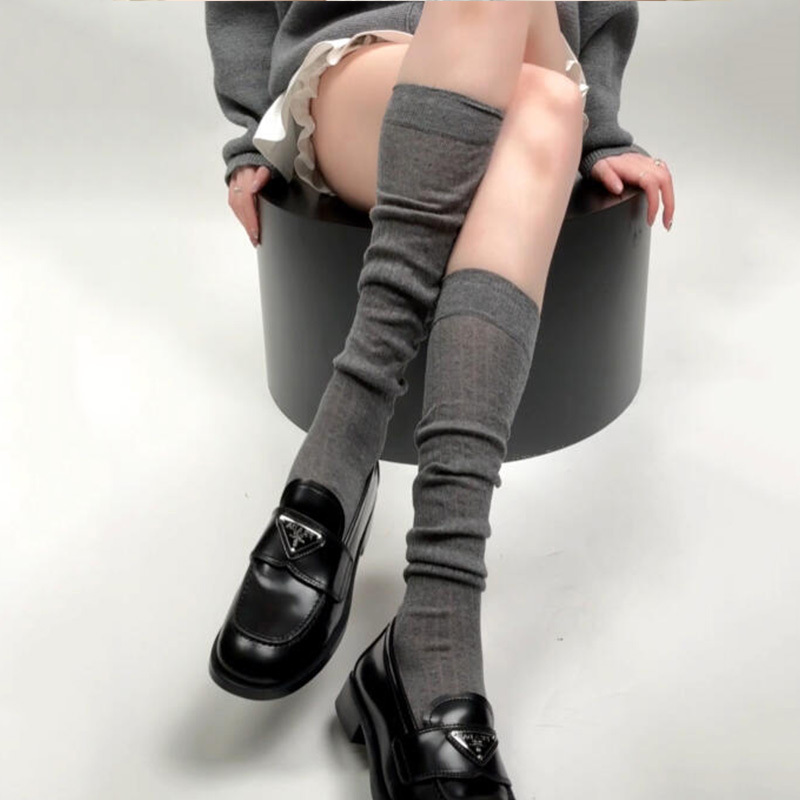 The Miu Content Is Higher Than the Recommended Amount, Ladies! Look at the Legs When You Put Them Up~ the Cool Little Leg Socks Have a Relaxed Vibe to Them~