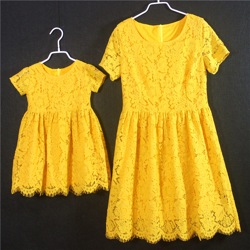 Parent-child dress Mother-daughter dress 2021 Girls dress Summer fashion Children's short-sleeved eyelash lace princess dress