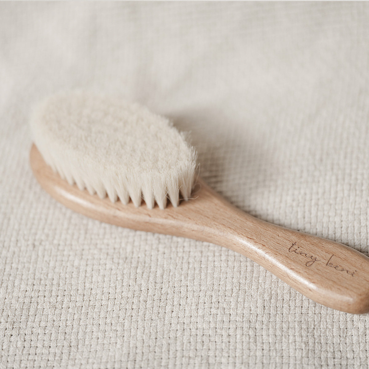 Tinybeni Baby Wool Comb Soft Special Fetal Hair Brush Descale Baby Massage Head Wash Soft Head Brush