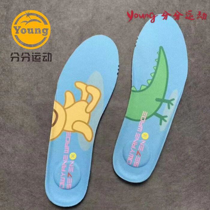 Mô hình bùng nổ Giày bóng rổ Wade 7 có cùng đế rung tên màu xanh đen co giãn thoải mái miếng độn giày nam