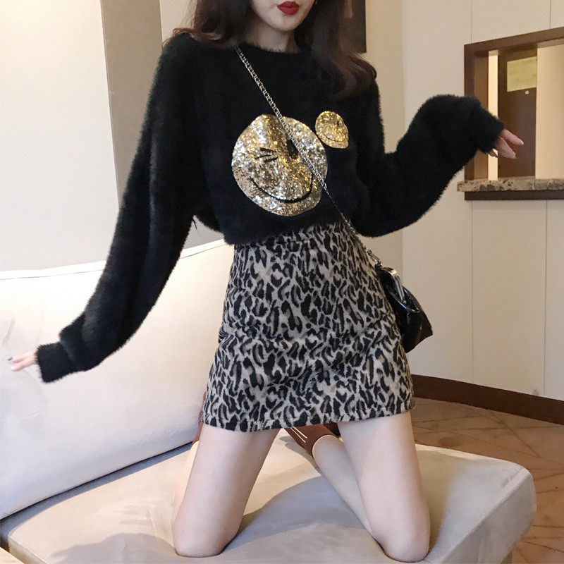 2022 Autumn Winter New Temperament of the Brother-in-law Wind Suit Women Fashion Nets Red Polenta small sub-sweater dresses Two sets