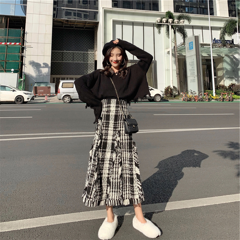 Autumn Winter New Yangist Fried Street Sweater Skirt two sets of female temperamental Sister Light cooked Hepburn Knitted Suits