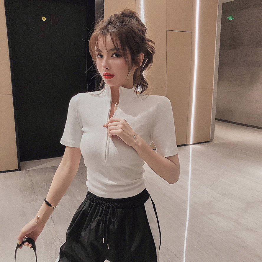 2021 net red top women's summer new Korean version of slim-fit wild half-chain stand-up collar T-shirt short-sleeved bottom women