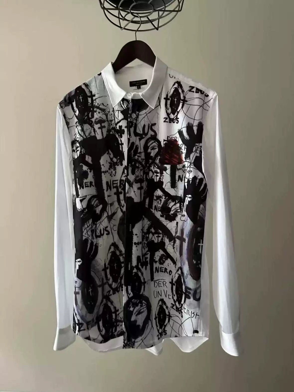 Мода Set comme des garcons cdg 19aw 主线白色手绘涂鸦满印印花长袖衬衫 Tagkita