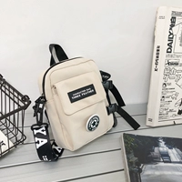 Бежевый значок