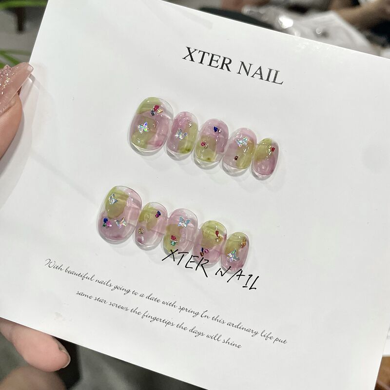 Removable Fake Nail Patches, Dreamy Gradient Grape Purple, Fairy-Like, Brightening, Cute Short Style, Wearable Nail Art Finished Product