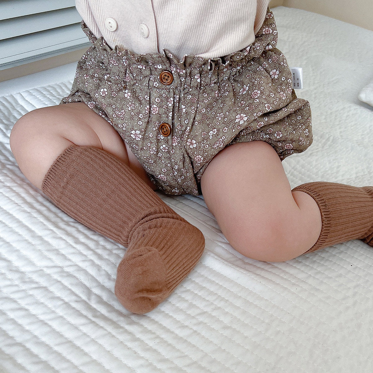 Small broken baby big PP pants spring and autumn pure cotton thin baby baby outer wearing shorts pants pants lantern pants summer