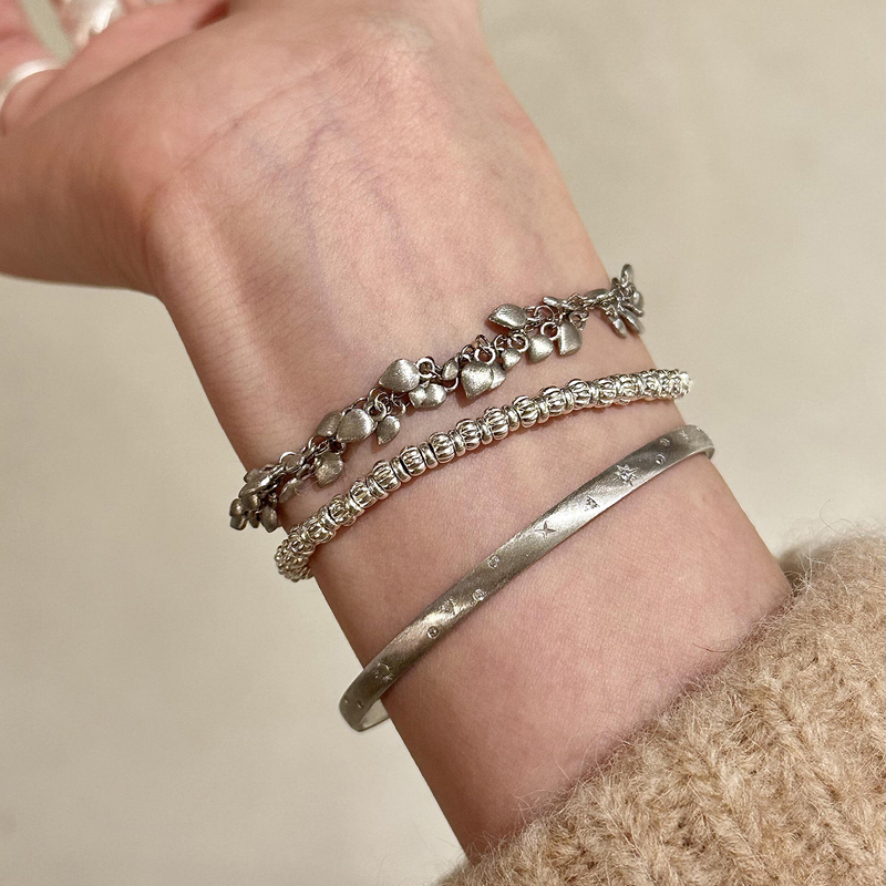 Silver Brushed Wheat Ear Pumpkin Bracelet with a Cool Feel, Narrow Edge, Exquisite Light Luxury Niche Design, Stackable Bracelet for Women Silver Brushed Wheat Ear Pumpkin Bracelet with a Cool Feel, Narrow Edge, Exquisite Light Luxury Niche Design, Stackable Bracelet for Women