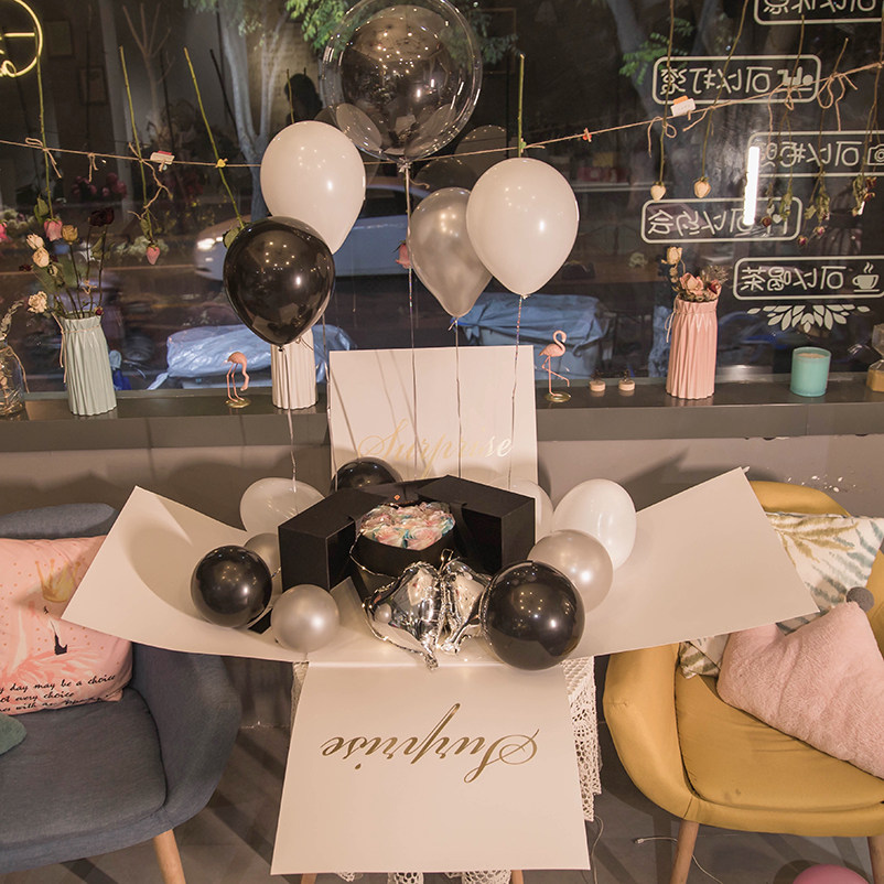 balloon surprise for boyfriend